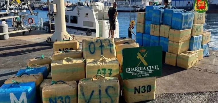 Canaries: plus de 4,7 tonnes de haschich saisies grâce à la coopération de la DGST