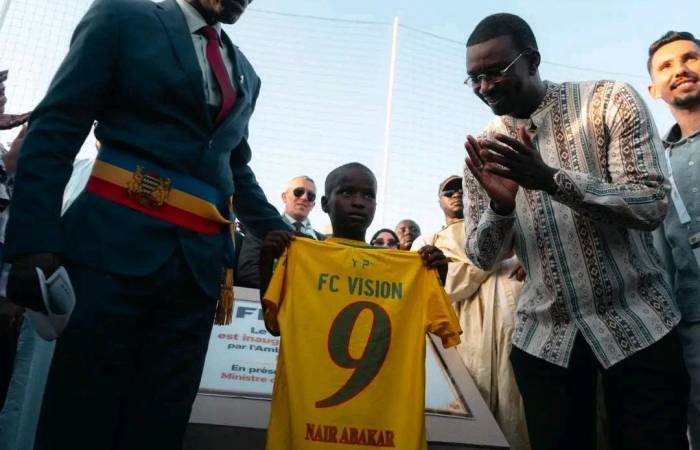 Tchad: le Ministre de la Jeuneuse inaugure d'un muni terrain de foot-ball Arena à Pala