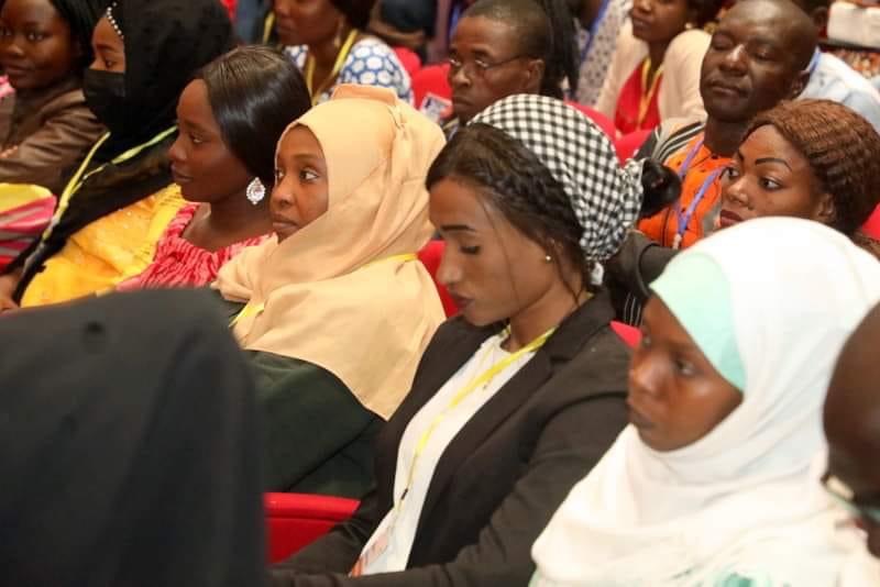 2DC4BB8F A892 4513 B98B E952F9ECB6CA