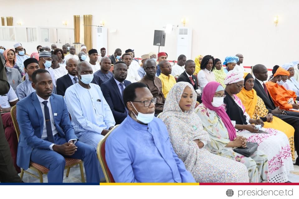 3F1B0888 49E7 4E57 A9DF F717D53675AD