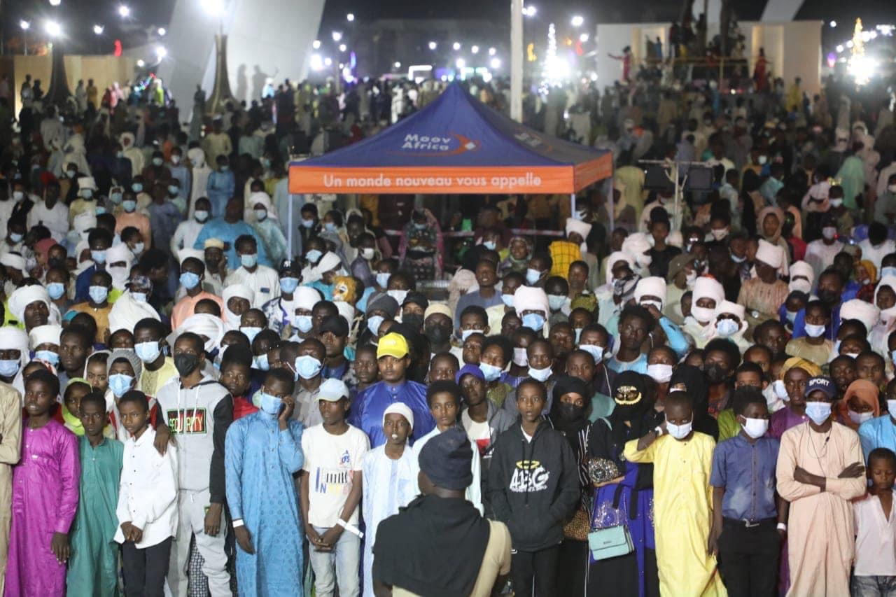 452C13F6 2052 41BE B901 B1E3CD260282