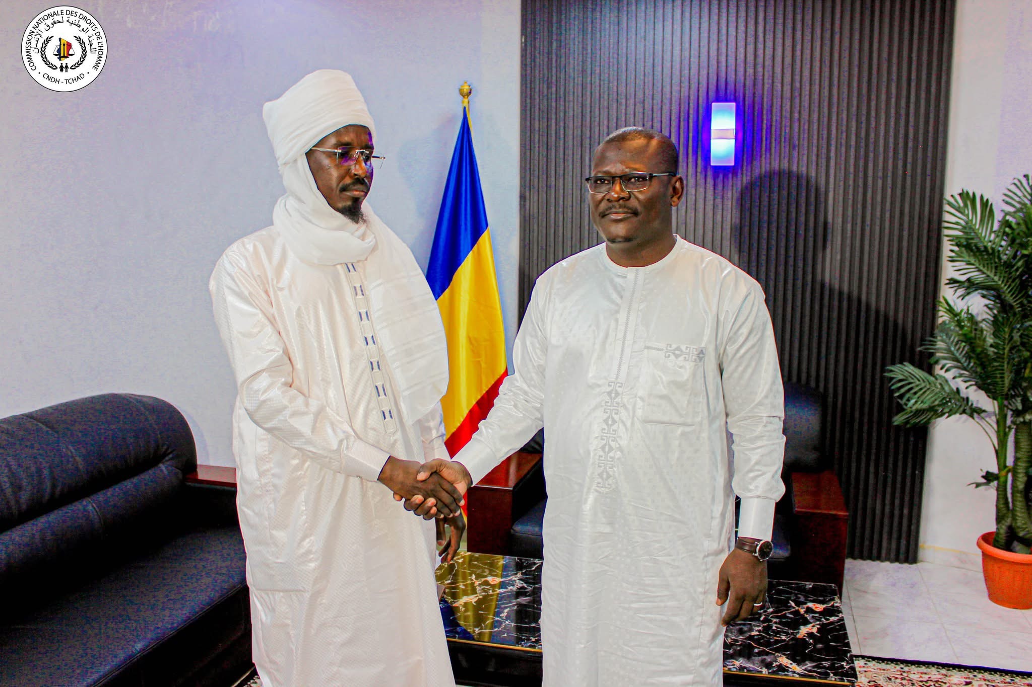 49562006 14F0 4776 85A8 5BB07EE06C0B