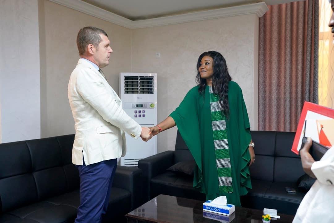 7C92E284 D569 4B38 9DE1 2D3DBA0828F5