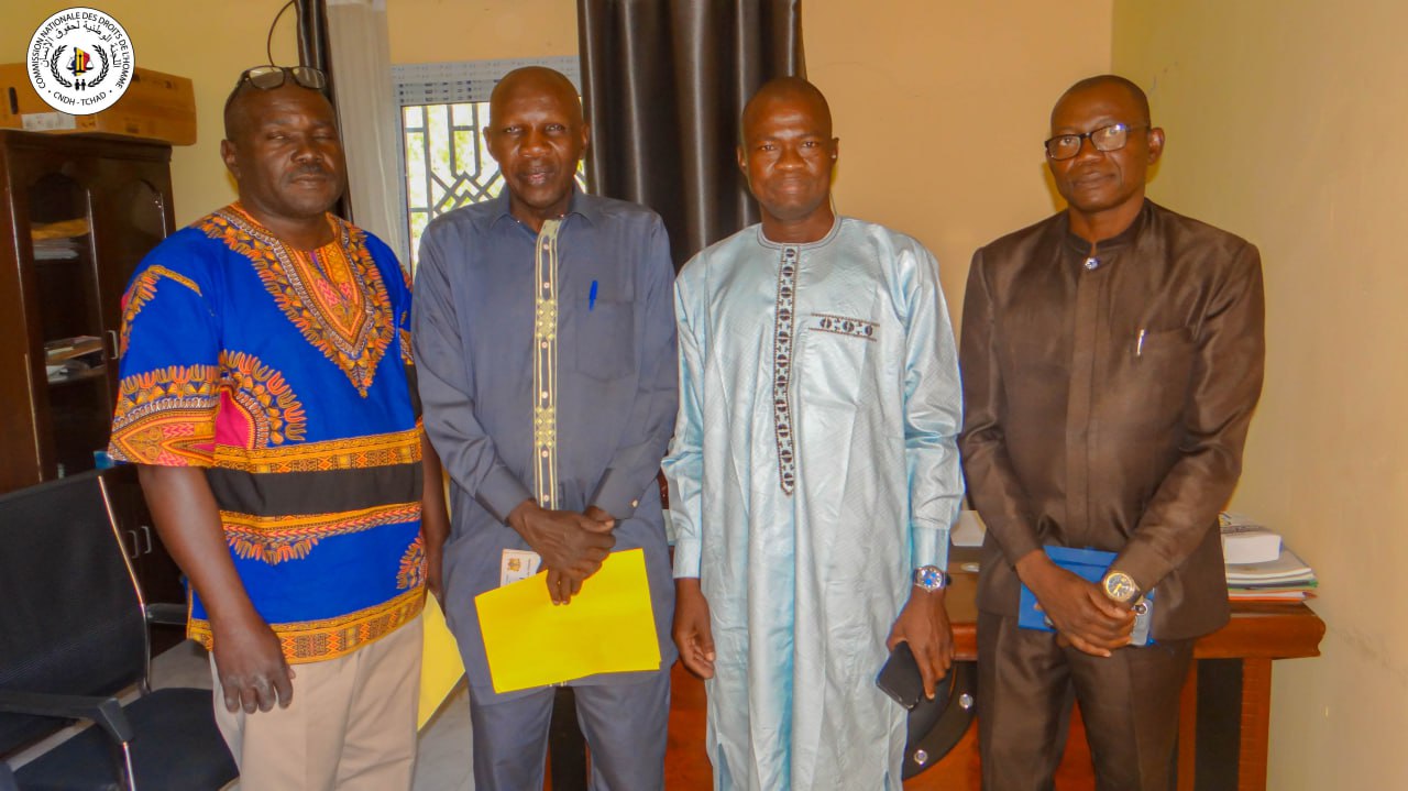 CFB6513B E391 432C A716 CC8AF61F811D